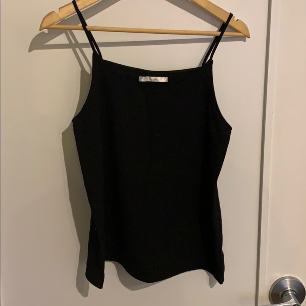 Nosbyn black tank top size S